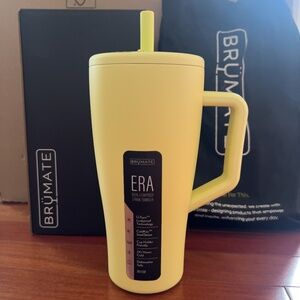 BNIB Brumate Era Straw Tumbler 30oz